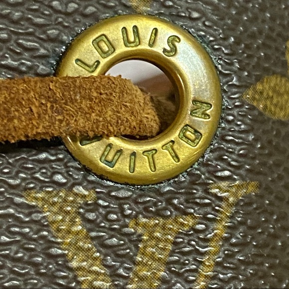 Authentic Louis Vuitton Petit Noe Monogram - Picture 4 of 8